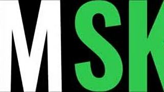 Caught Red-Handed! Edyn Blair's Clit Rubbing Shocks Stepson into Action