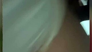 A Putinha Gives Ass in Public Bathroom Video Call!