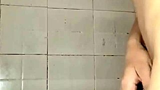 mandé video bañándome al señor tienda perdóname deuda latina housewife 😏🛁