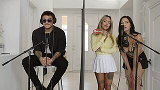 hot victor ray linda lan scarlett alexis ffm threeway cowgirl blowjobs sofa