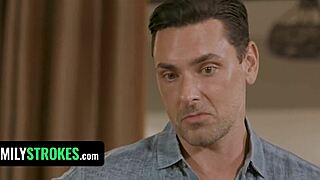 WOW CUTE BUBBLE BUTT BLONDE STEPSIS ATHENA FLEURS GIVES FACIAL 3SOME!