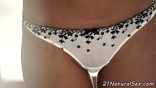 Roundass Euro Model Fingers Shaved Pussy Passionately