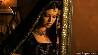 Indian Bollywood Actress Strips Nude For Erotic Massage And Blowjob Scandal