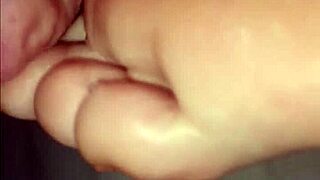 wanna lick my girlfriend's soles and toes while she moans for more?