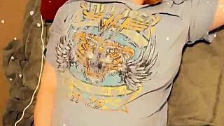 i can't stop watching this pregnant christmas orgasm with insane eye rolling