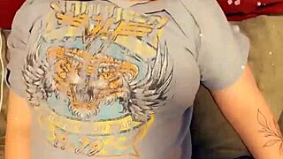 i can't stop watching this pregnant christmas orgasm with insane eye rolling