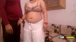 My naughty Indian milf pounds Tinder stud's cock hardcore homemade