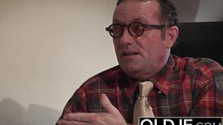 bubble butt teen beauty gets fucked hard by boss in job interview casting