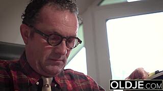 bubble butt teen beauty gets fucked hard by boss in job interview casting