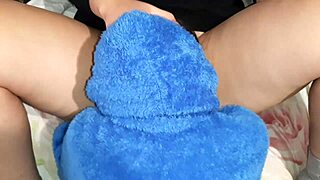 Girlfriend devours my dripping wet pussy until explosive mutual orgasms erupt