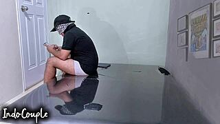 Desi massage therapist in hijab enjoys intimate session