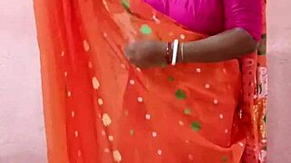 damn this bbw brunette in saree looks so curvy and ready for some amateur fun