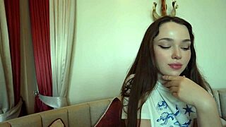 i spot cute brunette teen at restaurant then fuck her outdoors after dinner