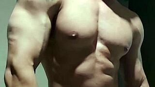 hey strong brazilian muscle daddy, fuck this mature ass hard!