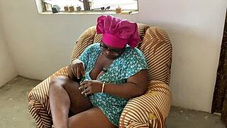 chatting with my thick mummy about wild bed rides and creampie fun