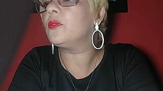 sensitive lesbian gives it to the taxi driver