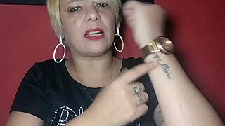 sensitive lesbian gives it to the taxi driver
