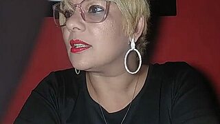 sensitive lesbian gives it to the taxi driver