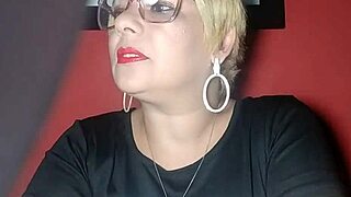 sensitive lesbian gives it to the taxi driver