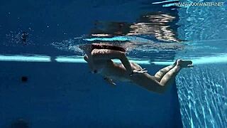 DIANA RIUS' JUICY TITS AND BODY GROPEd UNDERWATER IN BIKINI STRIP