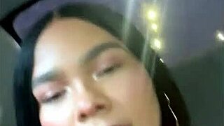 😍 flashing my wet latina pussy in real taxi then dildo ride!