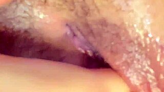 Frotando Mi Clítoris Húmedo En Primer Plano Con Juguetes Y Gemidos Intensos De Orgasmos