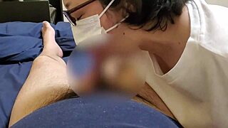 A delicious married woman sucks cock in her mouth - full video at xvideos!
