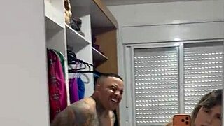 meu marido com pinto pequeno não aguenta meu cuzão gigante no anal