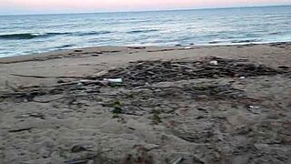 Summer Heat Brings Beach Anal Pounding With Deep Creampie Inside!