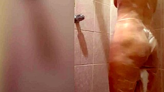 Bubble Bath Babe Spreads Buttocks Masturbating Big Tits In Tub