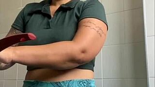 Watch My Swollen Big Pussy Lips Flash For Everyone To Crave