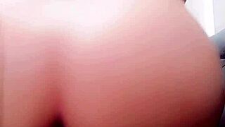 magrinha quica na pica grossa de meia-irmã japonesa até gozar com dildo monster cock