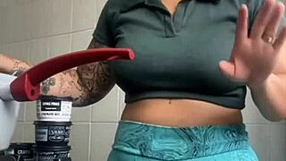 Watch My Swollen Big Pussy Lips Flash For Everyone To Crave