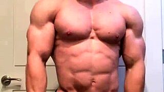 damn i looked shredded before arnold classic what do you think??