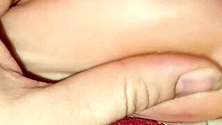 i love lickin my girlfriends soft toes n feet yum