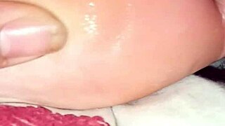 i love lickin my girlfriends soft toes n feet yum