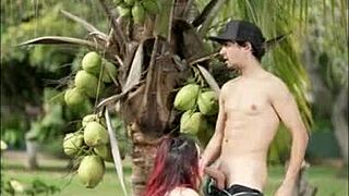 i couldn't resist this delicious 18+ outdoor blowjob from big ass latina milf