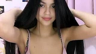 Zorrita Teases Live on Web Chat
