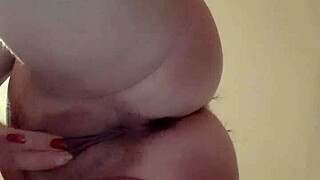 hey truth or dare made me jerk my wet pussy right in front of her