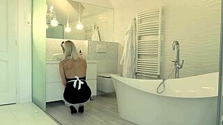 maid milf boss fucks muscular guy 😈 deepthroat doggystyle cowgirl