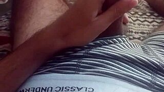 gozando enquanto tu me guias essa punheta enorme brazilian style?