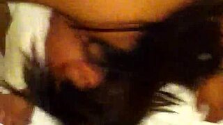that mexican swingers couple pulls out the petite homemade pussy play just right.