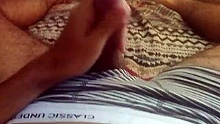 gozando enquanto tu me guias essa punheta enorme brazilian style?