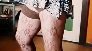 ughhh klaudiaambergirl i'm masturbating dancing sooo horny now