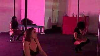 Doctor shakes her ass on the pole for you
