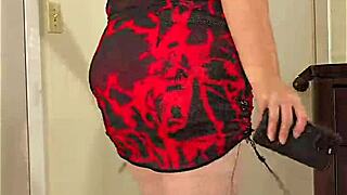 Hot Thick Hijab Milf Twerks Juicy Ass In Heels And Miniskirt