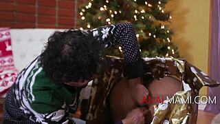 Broke Stepmom Unwraps Anal Gift From Santa This Christmas
