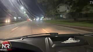 essa novinha drops to suck this negao's big black cock while cruising city car