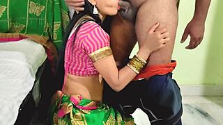 देसी हॉट वाइफ ब्रिंजल और ब्लैक कॉक का मजा लेती है