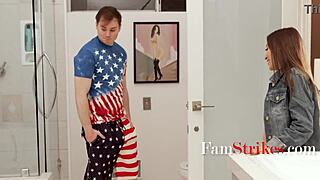 Threesome moro med tynne stesøstre Amber Summer og Sarah Lace